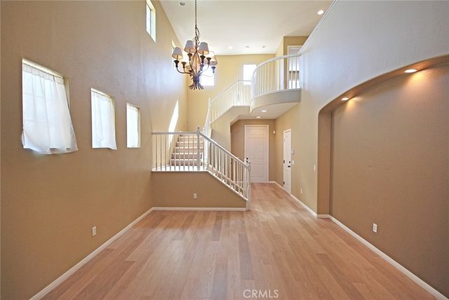 25381 Playa Serena, Valencia, CA 91381