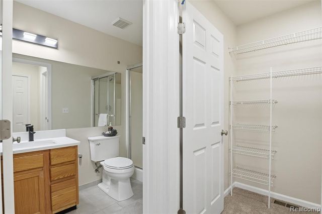 22852 Woodcreek Drive, Taylor, MI 48180