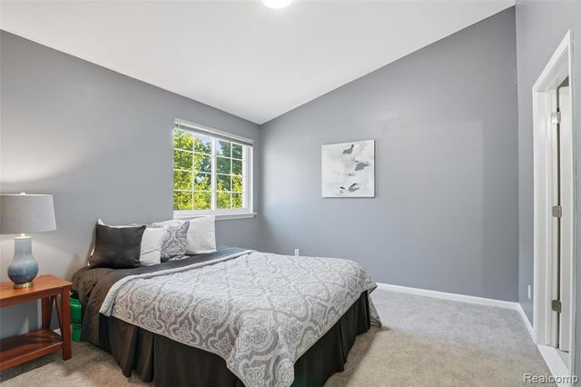22852 Woodcreek Drive, Taylor, MI 48180