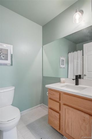 22852 Woodcreek Drive, Taylor, MI 48180
