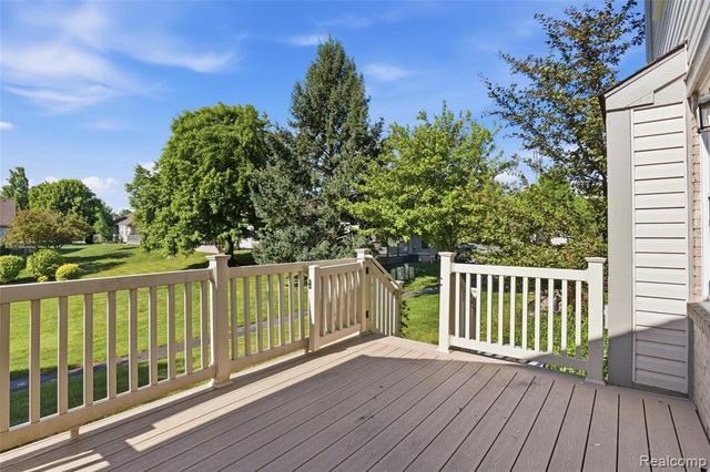 22852 Woodcreek Drive, Taylor, MI 48180