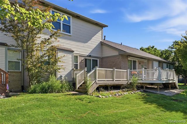 22852 Woodcreek Drive, Taylor, MI 48180