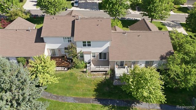 22852 Woodcreek Drive, Taylor, MI 48180