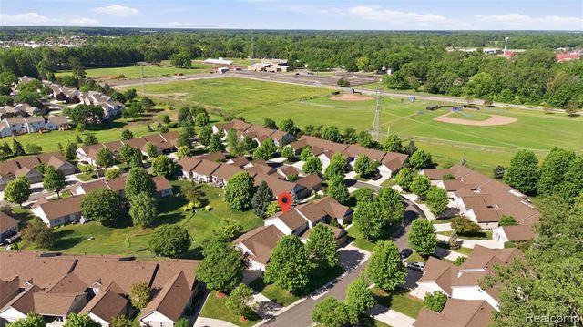 22852 Woodcreek Drive, Taylor, MI 48180