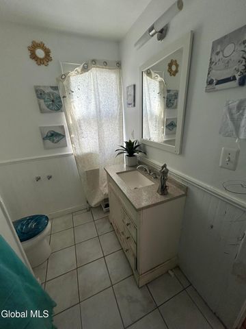 75 Lincoln Avenue, Albany, NY 12206