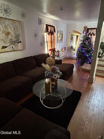 75 Lincoln Avenue, Albany, NY 12206