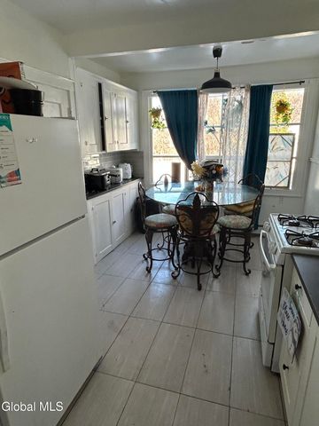 75 Lincoln Avenue, Albany, NY 12206