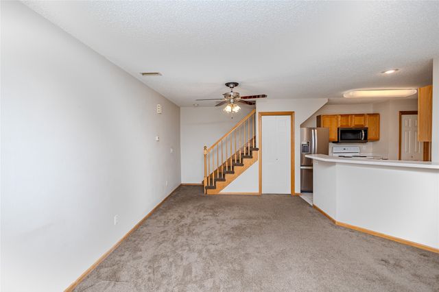 7425 Wistful Vista Drive 202, West Des Moines, IA 50266