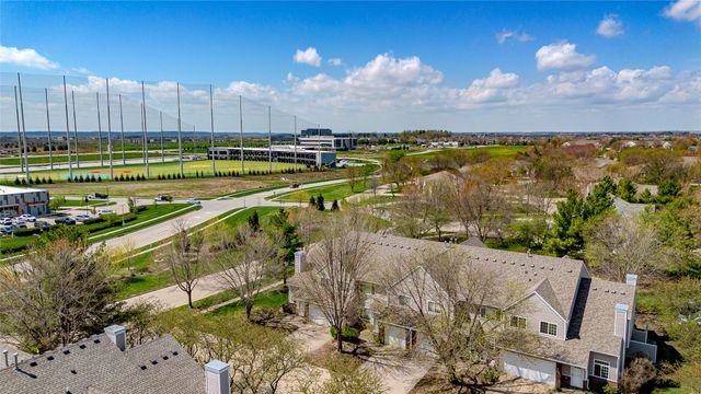 7425 Wistful Vista Drive 202, West Des Moines, IA 50266