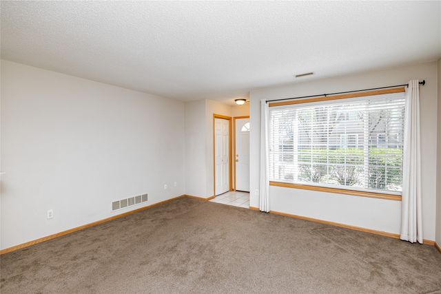 7425 Wistful Vista Drive 202, West Des Moines, IA 50266