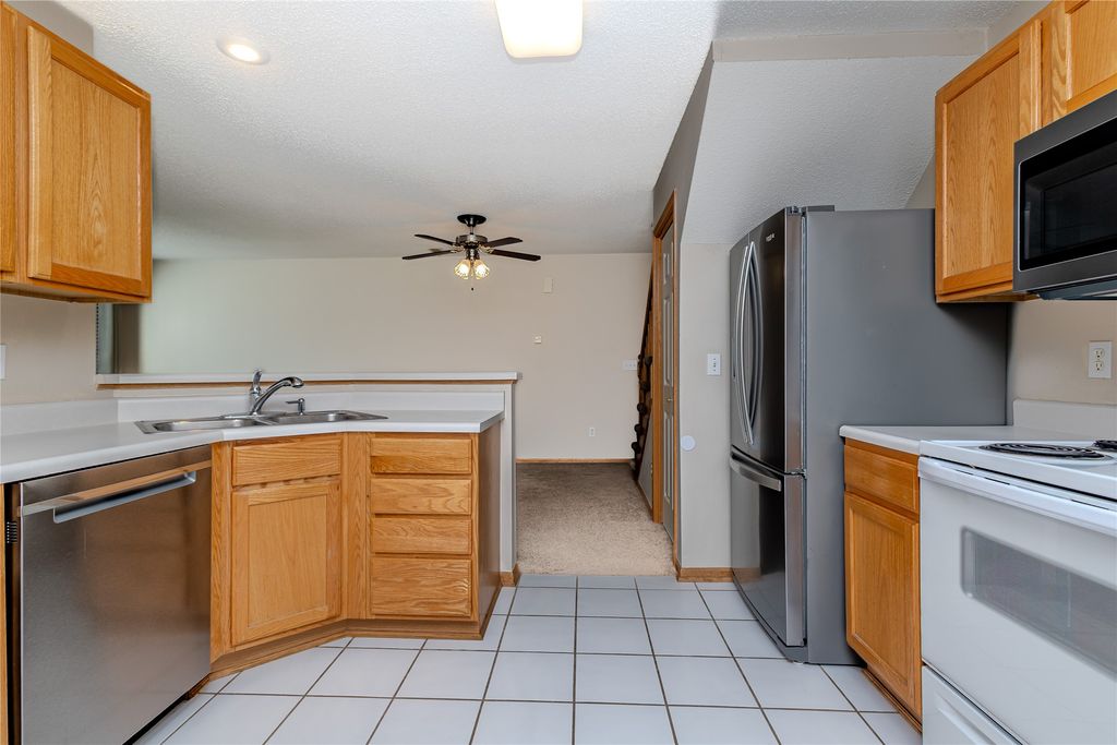 7425 Wistful Vista Drive 202, West Des Moines, IA 50266