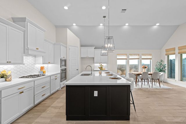 908 Quail Hollow Avenue, Denton, TX 76210