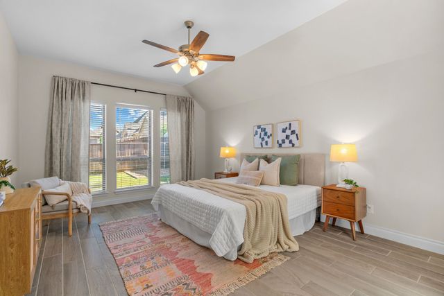 908 Quail Hollow Avenue, Denton, TX 76210