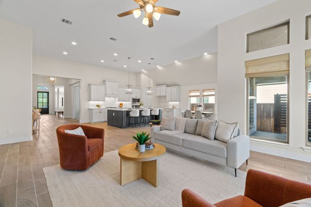 908 Quail Hollow Avenue, Denton, TX 76210