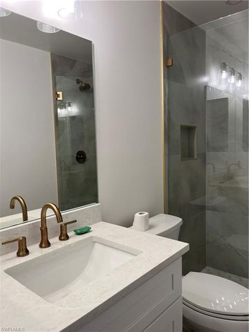 4300 Belair LN 9, Naples, FL 34103