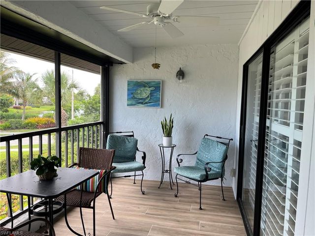 4300 Belair LN 9, Naples, FL 34103