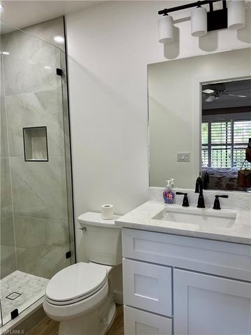 4300 Belair LN 9, Naples, FL 34103