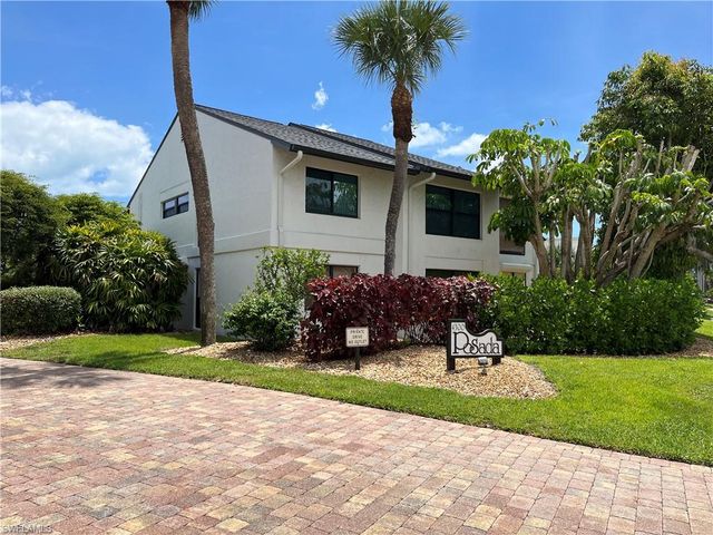 4300 Belair LN 9, Naples, FL 34103