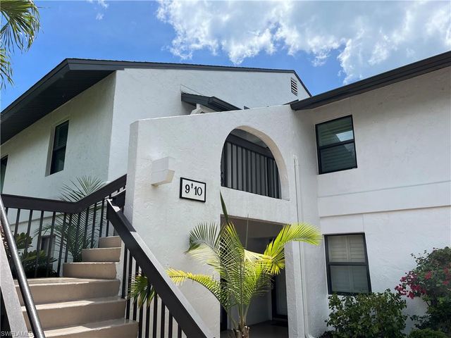4300 Belair LN 9, Naples, FL 34103