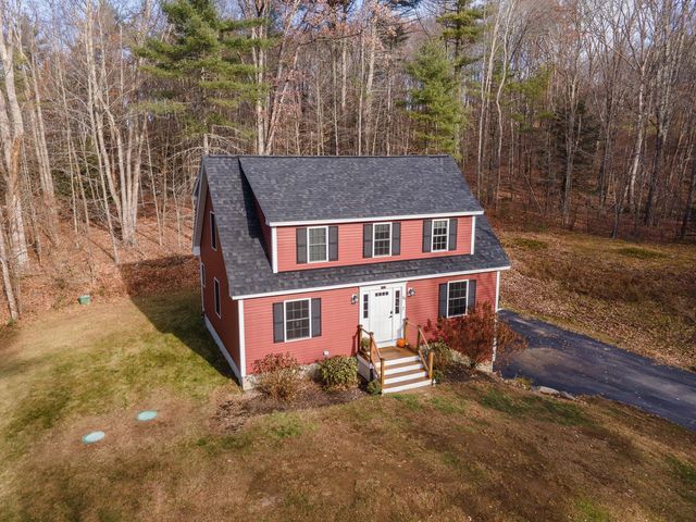 85 Priest Road, Nottingham, NH 03290