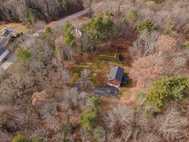 85 Priest Road, Nottingham, NH 03290