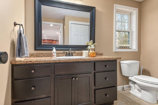 85 Priest Road, Nottingham, NH 03290