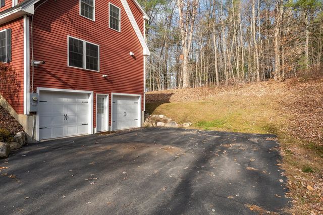 85 Priest Road, Nottingham, NH 03290