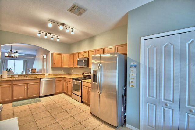 4086 WINDING VINE, Lakeland, FL 33812