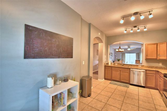 4086 WINDING VINE, Lakeland, FL 33812