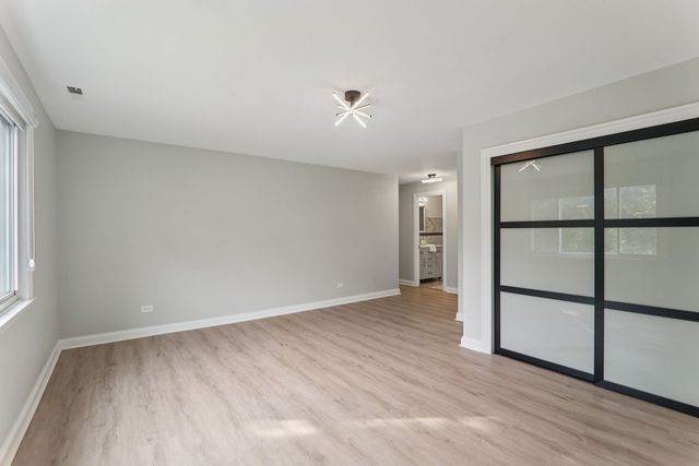 8650 Ferris Avenue 203, Morton Grove, IL 60053