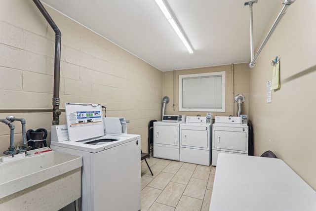 8650 Ferris Avenue 203, Morton Grove, IL 60053