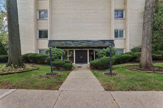 8650 Ferris Avenue 203, Morton Grove, IL 60053