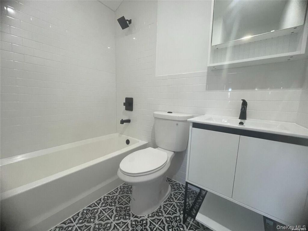 506 Beach 69th St, Arverne, NY 11692