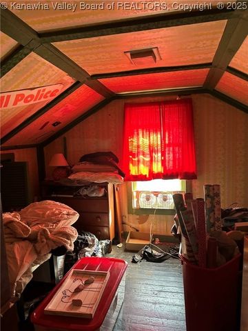 105 Hinton Terrace, Charleston, WV 25301