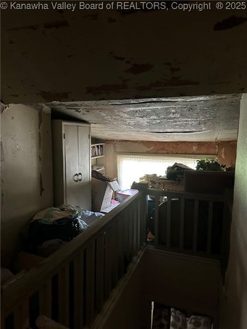 105 Hinton Terrace, Charleston, WV 25301