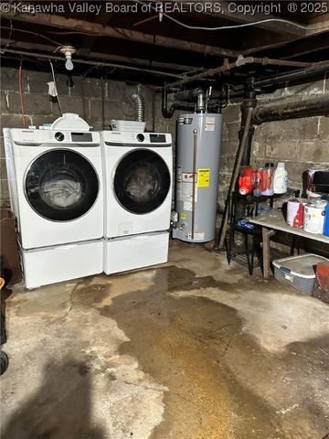 105 Hinton Terrace, Charleston, WV 25301