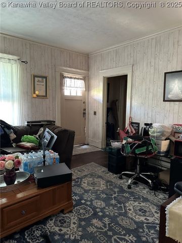 105 Hinton Terrace, Charleston, WV 25301