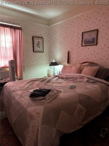 105 Hinton Terrace, Charleston, WV 25301