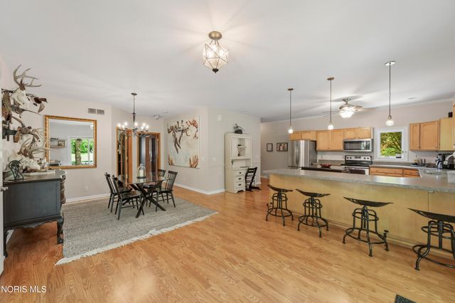 7402 Berridge Road, Whitehouse, OH 43571