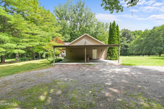7402 Berridge Road, Whitehouse, OH 43571