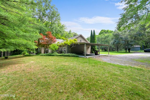 7402 Berridge Road, Whitehouse, OH 43571