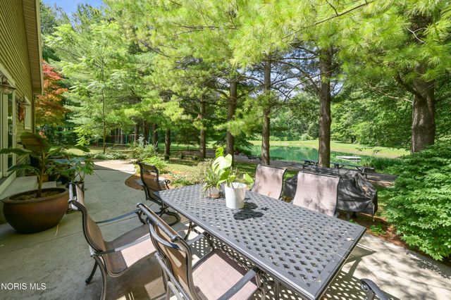 7402 Berridge Road, Whitehouse, OH 43571