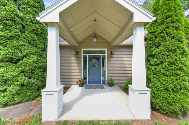 7402 Berridge Road, Whitehouse, OH 43571