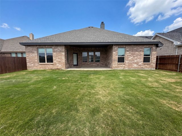612 Wood Brook Lane, Burleson, TX 76028