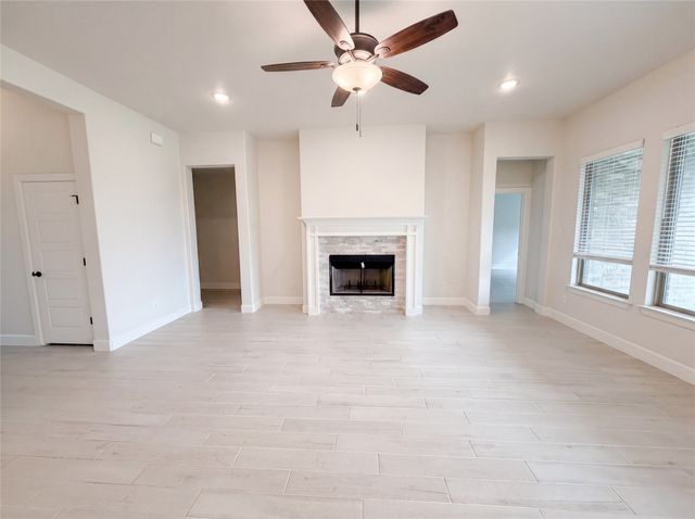 612 Wood Brook Lane, Burleson, TX 76028