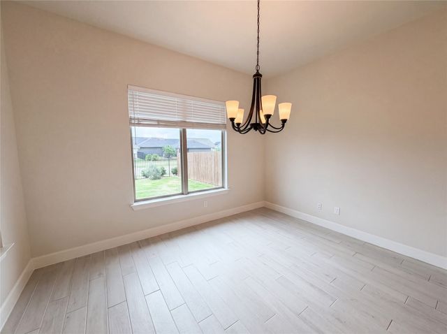 612 Wood Brook Lane, Burleson, TX 76028