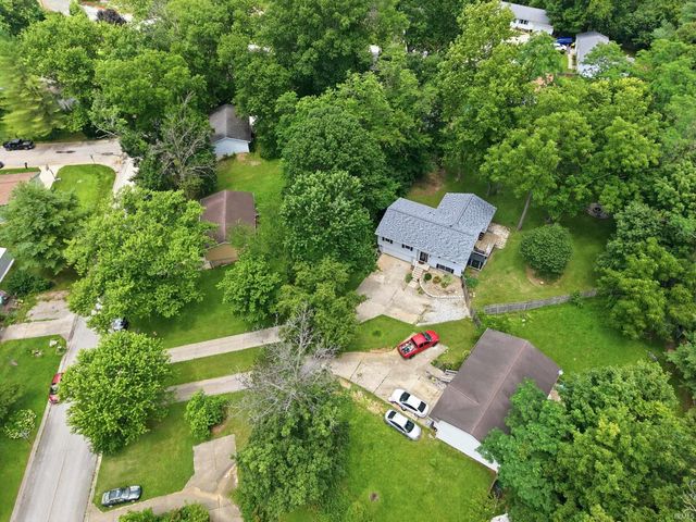 4078 N Brookwood Drive, Bloomington, IN 47404