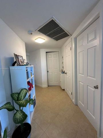 8290 Lake Dr 325, Doral, FL 33166