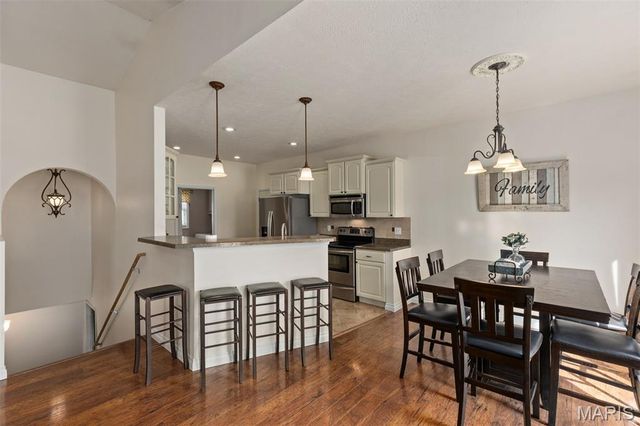 922 S Edwardsville Street, Staunton, IL 62088