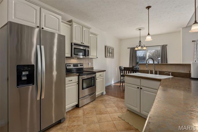 922 S Edwardsville Street, Staunton, IL 62088